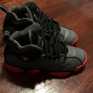 Girls Gray and Pink Jordan’s Size 4